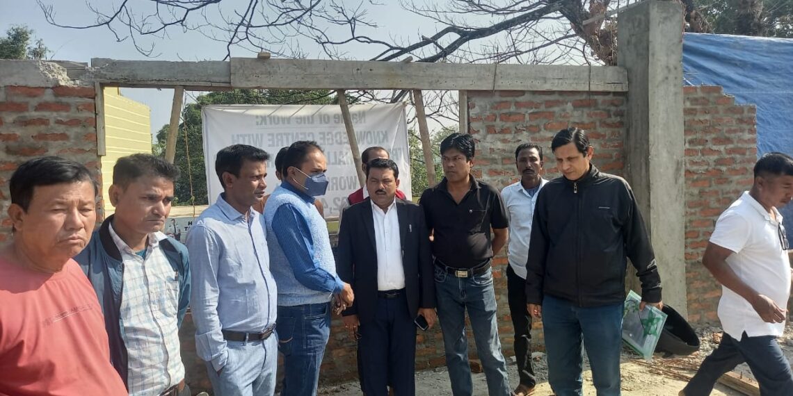 নিম্নমানের কাজ, কৌশিকের চড়া সুরে দেওয়াল ভেঙে পুনরায় নির্মাণ শুরু