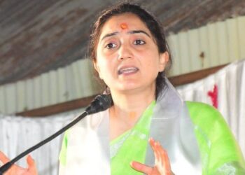 বন্দুকের লাইসেন্স পেলেন নূপুর শর্মা