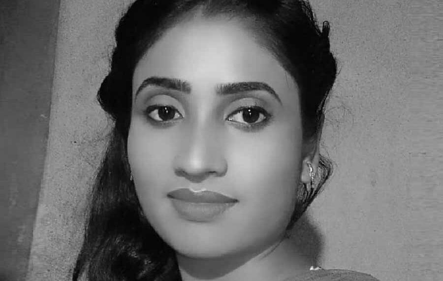 স্ত্রীকে মেরে টুকরো করে খালে ভাসাল যুবক