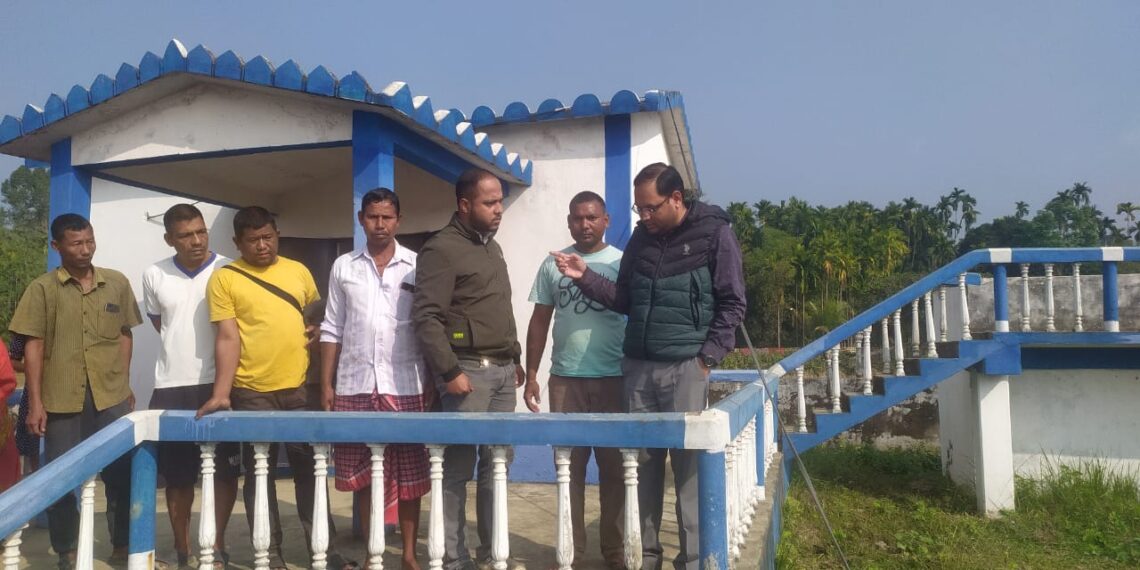 ঘাড়মুড়া ঘাটোয়ারবস্তিতে পানীয় জলের হাহাকার