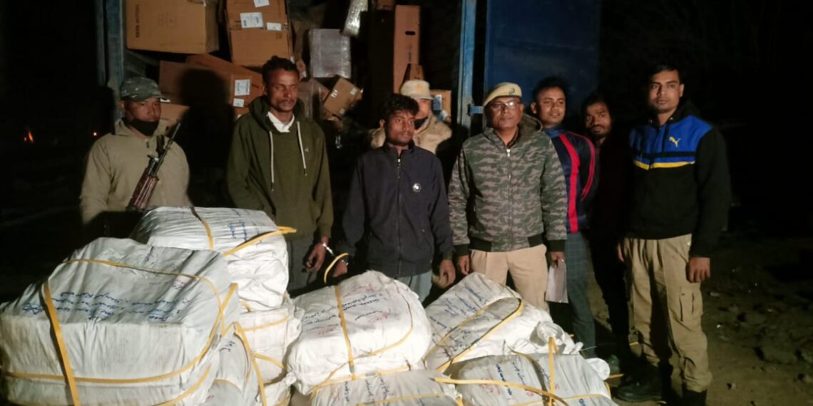 অসম – ত্রিপুরা সীমান্তে ফের বাজেয়াপ্ত নেশাজাতীয় সামগ্রী