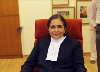 বিলকিস ধর্ষকদের মুক্তিকে চ্যালেঞ্জ, সরলেন বিচারপতি