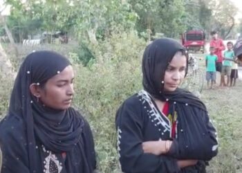 একশো কৌটা হেরোইন! মাদক পাচারের অভিযোগে ধৃত দুই মহিলা