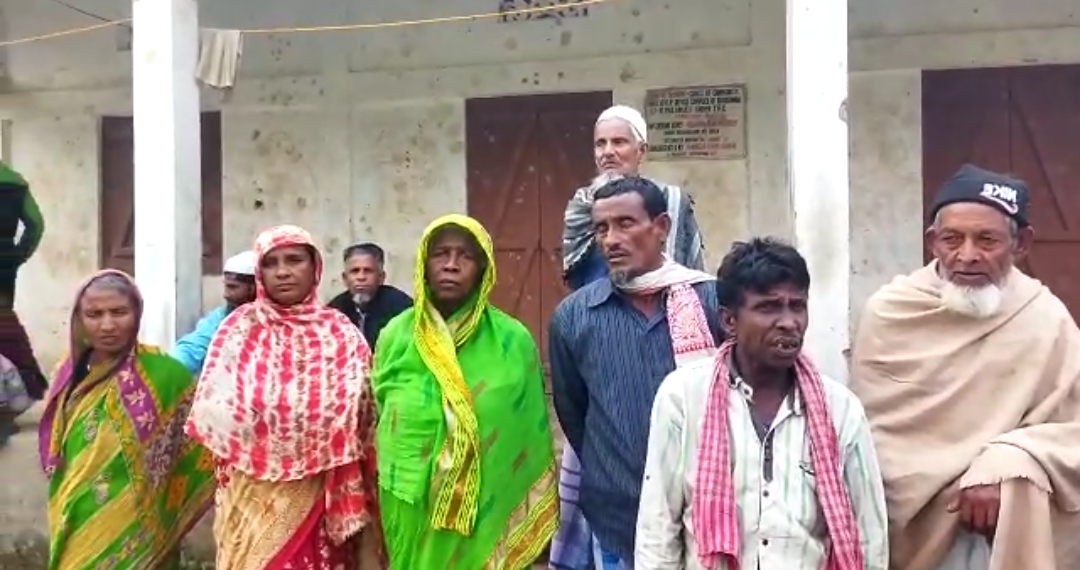 পিএমএওয়াই প্রকল্পে দুর্নীতি, ক্ষোভ পয়লামুলিতে