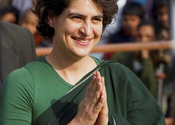 দাদার সততায় গর্বিত প্রিয়াঙ্কা