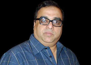 ‘গান্ধী গডসে ‘ ছবির পরিচালককে প্রাণনাশের হুমকি