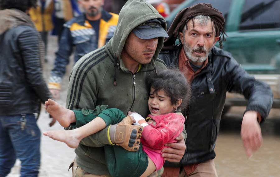 প্রকৃতির আক্রমণে আহত তুরস্ক