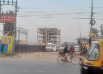 অবৈধভাবে বর্ধিতহারে ক্রুইজারের ভাড়া, ক্ষোভ যাত্রীদের