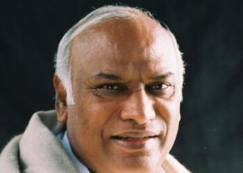 বিজেপি দেশকে লুটছে : খাড়গে