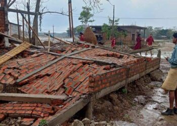 ঝড়ে  ব্যাপক ক্ষতি  উত্তর হাইলাকান্দিতে