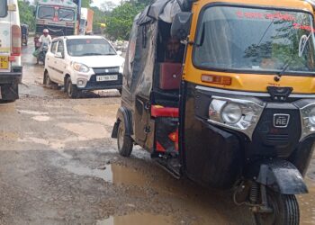 পাঁচগ্রাম জাতীয় সড়ক বেহাল , তীব্র যানজটে নাজেহাল যাত্রীরা