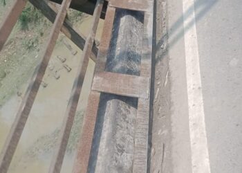 শিলচর-কালাইন সড়কে নড়বড়ে সেতুর সংস্কার নেই,ক্ষুব্ধ জনগণ