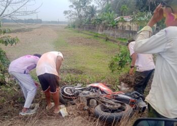 স্কুটি বাইক মুখোমুখি সংঘর্ষে হত ১, গুরুতর আহত ২