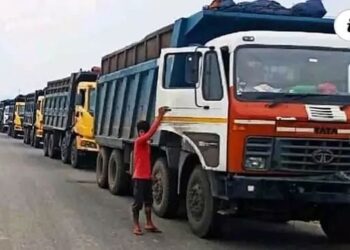 হারাং নদীর সেতু উপর ভারী যানবাহন চলাচলে নিষেধাজ্ঞা
