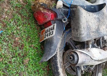 লালায় দুর্ঘটনায় আহত ২ , সড়ক অবরোধ