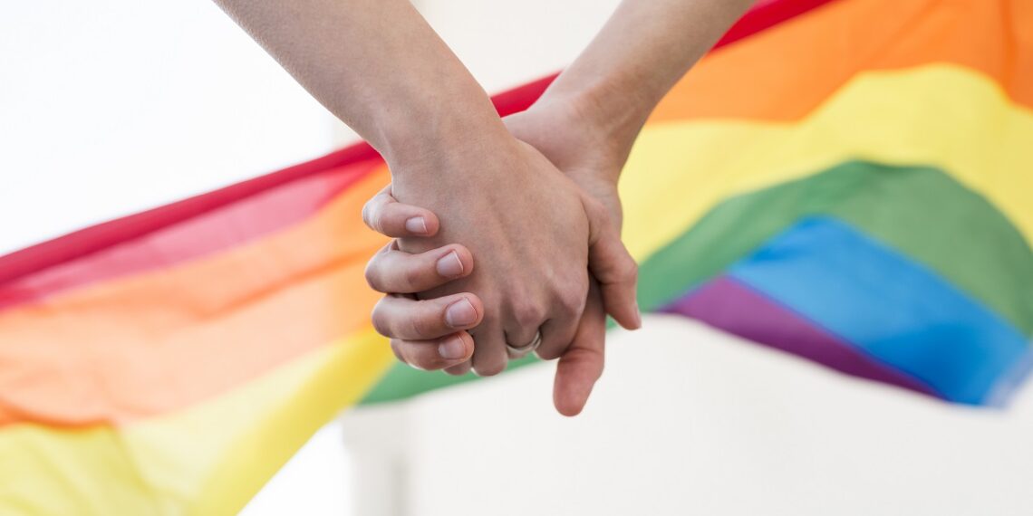 সমালিঙ্গ বিবাহে স্বীকৃতি না দেওয়ার আর্জি ভিএইচপির