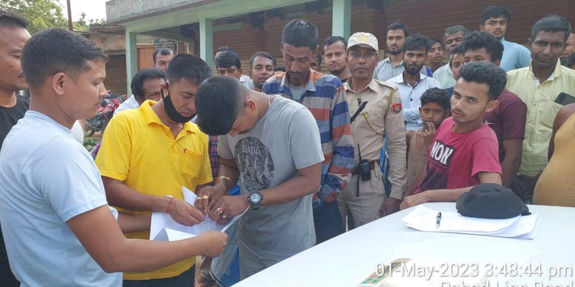 লালায় মাদকের বিরুদ্ধে অভিযানে আটক