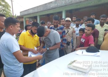 লালায় মাদকের বিরুদ্ধে অভিযানে আটক