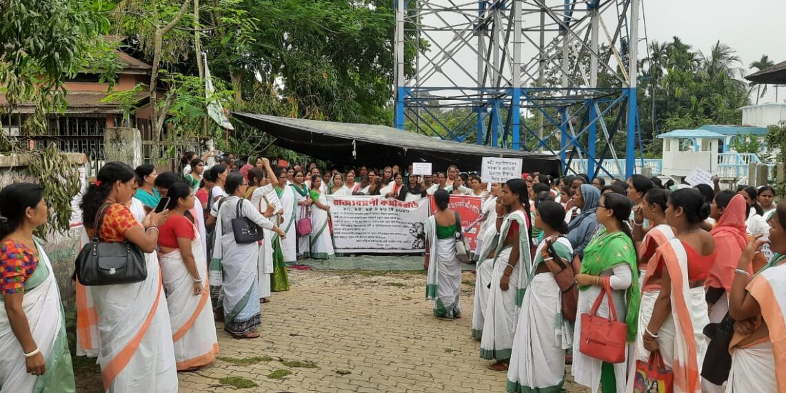 রাজ্যজুড়ে অঙ্গনওয়াড়ি কর্মীরা আন্দোলনে