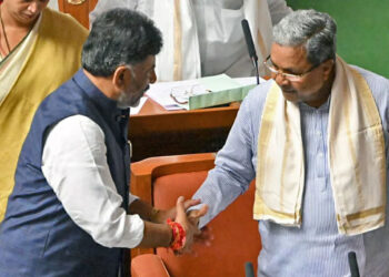 কর্ণাটক মন্ত্রিসভার সম্প্রসারণ, শপথ নিলেন নয়া ২৪ মন্ত্রী