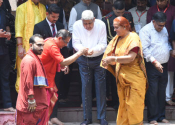 গুয়াহাটিতে উপ–রাষ্ট্ৰপতি ধনকড়, পুজো দিলেন মা কামাখ্যার