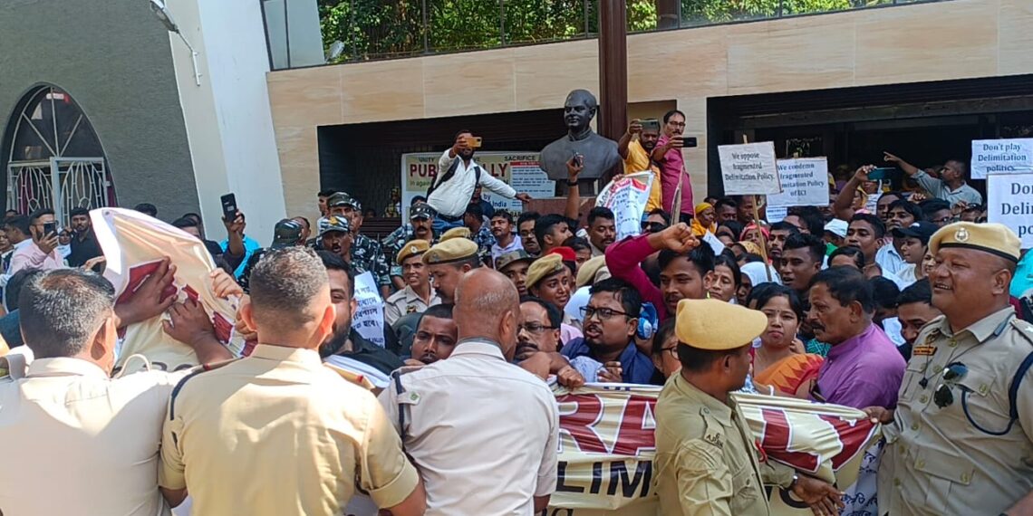 শিলচরে ডিলিমিটেশন বিরোধী মিছিল
