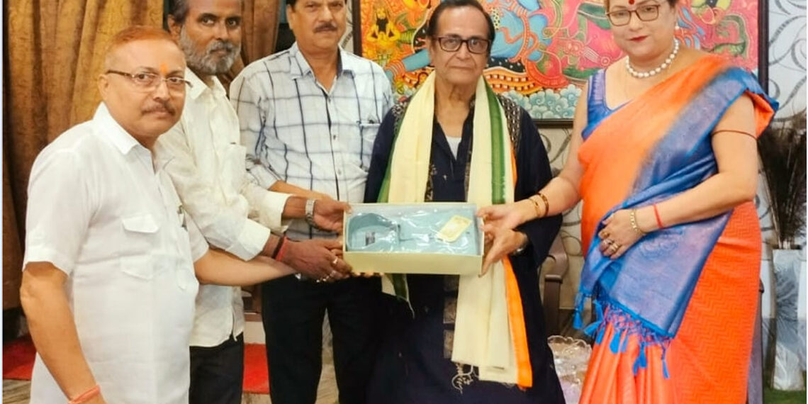 সাংবাদিক মানস বন্দোপাধ্যায়কে শিলচরে সংবর্ধনা