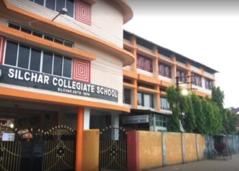 লক্ষাধিক টাকার বিল বকেয়া, কাটা হল কলেজিয়েটের বিদ্যুৎ সংযোগ, মঙ্গলবার খুলছে না স্কুল