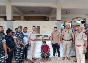 বাংলাদেশে পাচারের পথে শিলচরে বাজেয়াপ্ত ৫ কোটির কফসিরাপ