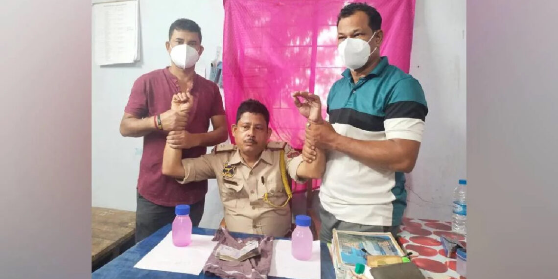 ঘুষ নিয়ে হাইলাকান্দিতে ভিজিল্যান্সের হাতে ধৃত পুলিশের এএসআই