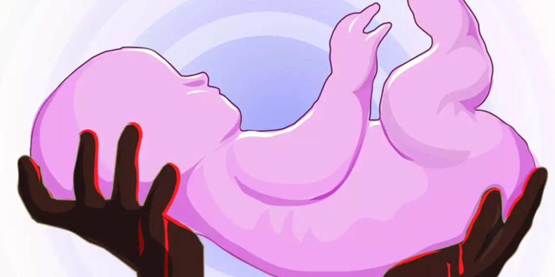 নবজাতককে মৃত ঘোষণা চিকিৎসকের, শ্মশানে কেঁদে উঠল শিশুটি