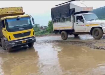 বেহাল বদরপুর-জোয়াই জাতীয় সড়ক বন্ধ করে দেওয়ার হুমকি কংগ্রেসের