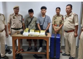 কুম্ভিরগ্রাম বিমানবন্দরে ২০ কোটির মাদক সহ  ধৃত ২ যাত্রী