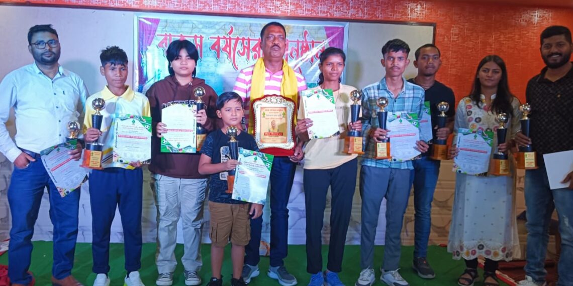 বাকসের বর্ষসেরায় সংবর্ধিত ক্রীড়াবিদরা