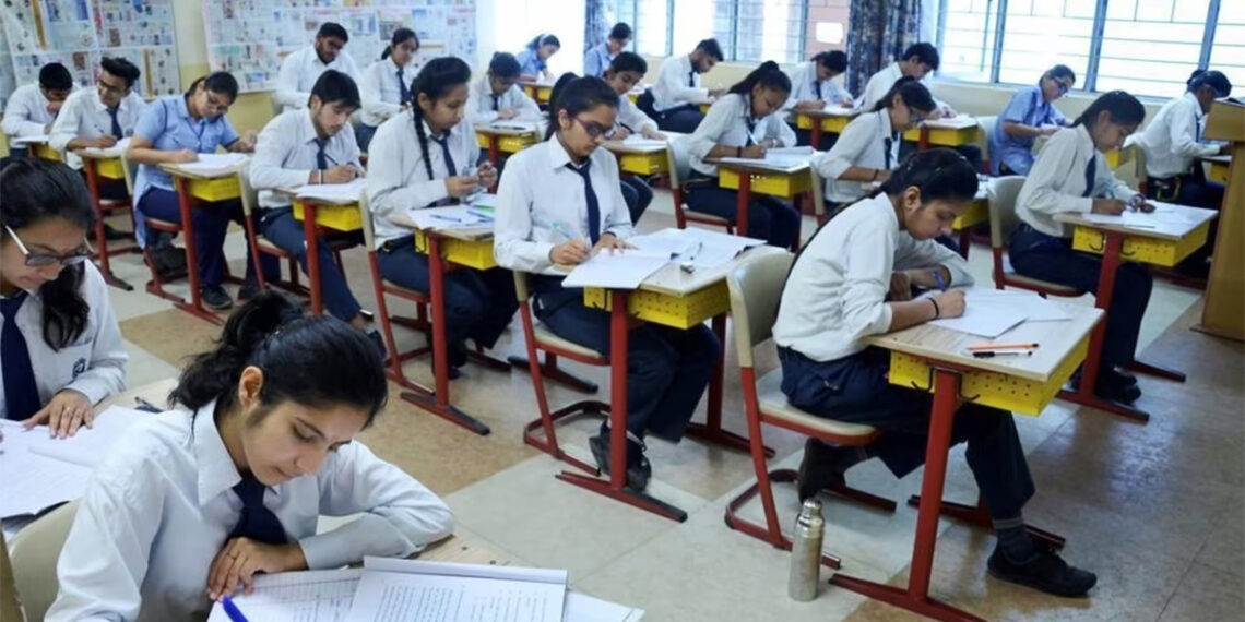 পরীক্ষায় নকলে ধরা পড়লে ১০ বছরের জেল, ১০ কোটি জরিমানা