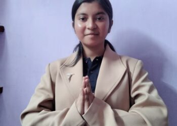 ক্যান্সারকে হারিয়ে   এভারেস্ট জয়ের অভিলাষা মোনালিসার