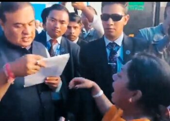 মাফিয়ারা জমি নিয়ে গেছে, হিমন্তের দারস্থ মেহেরপুরের মহিলা