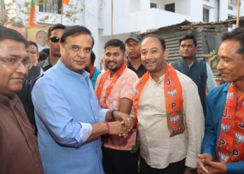 পরিমলের দীর্ঘ রাজনৈতিক জীবনে কোনও দাগ নেই, বললেন হিমন্ত