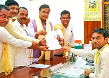 মুখ্যমন্ত্রীকে সঙ্গে নিয়ে করিমগঞ্জে মনোনয়ন দিলেন কৃপানাথ