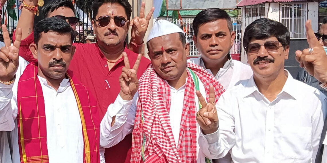 মনোনয়ন দিলেন কংগ্রেসের সূর্যকান্ত, শিলচরে শক্তি প্রদর্শন