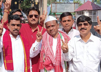 মনোনয়ন দিলেন কংগ্রেসের সূর্যকান্ত, শিলচরে শক্তি প্রদর্শন