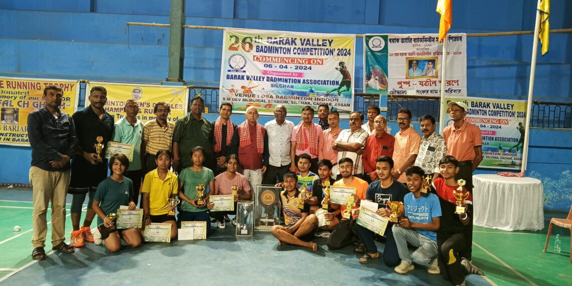 বরাক ব্যাডমিন্টনে সেরা অলক