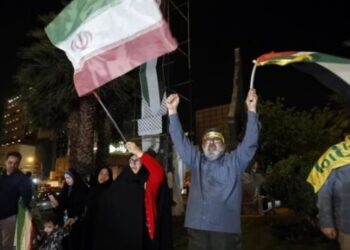 ইজরায়েলকে লক্ষ্য করে সরসারি হামলা ইরানের