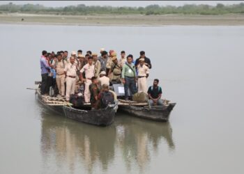 কড়া নিরাপত্তায় আজ প্রথম পর্যায়ের ভোট, ভাগ্য পরীক্ষায় ১৬০০ প্রার্থী
