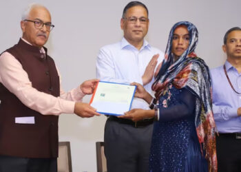 ভোট মরশুমে সিএএতে আবেদন করে নাগরিকত্ব পেলেন ১৪ জন