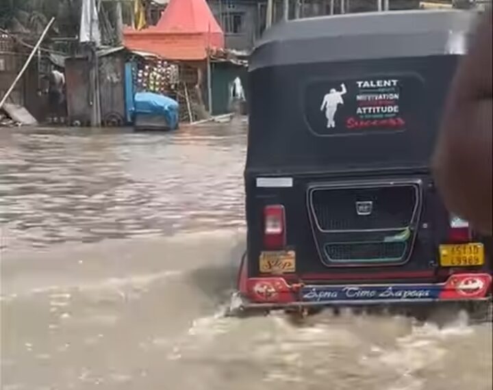 জমা জল থেকে মুক্তি কবে, উত্তর খুঁজছে শিলচর