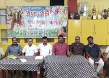 দক্ষিণেশ্বর মন্দিরের আদলে মন্ডপ, বিশেষ আলোকসজ্জায় চমক দিতে চলেছে তারাপুরের প্রথমপল্লী