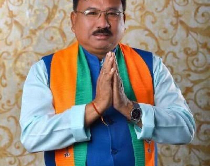 বিজেপি নেতার ৪ কোটির কেলেঙ্কারিতে সহায়তা করে গ্রেফতার মন্ত্রীর পিএ