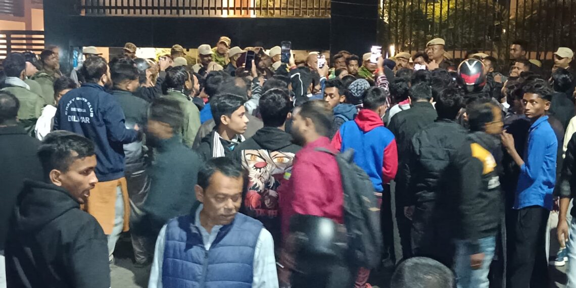 বর্ষবরণে অশ্লীল নৃত্যের জের, শিলচরের হোটেলের সামনে বিক্ষোভ, ভাঙচুর