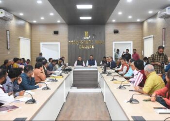 সমস্যা হলেও শিলচরে ফ্লাইওভার চাই, কোরাস ডিসি অফিসের সভায়